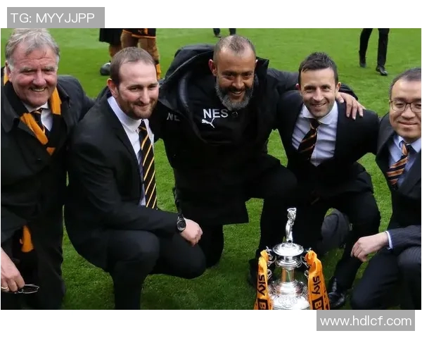 徐彬正式加盟狼队，开启足球新篇章